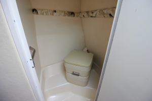 2000 Sea Ray 245 Weekender