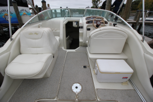 2000 Sea Ray 245 Weekender