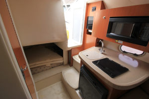 2003 Four Winns 248 Vista