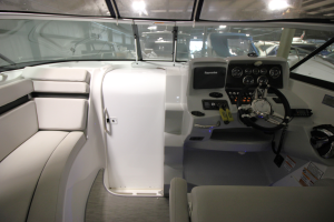 2017 Rinker 320 EX